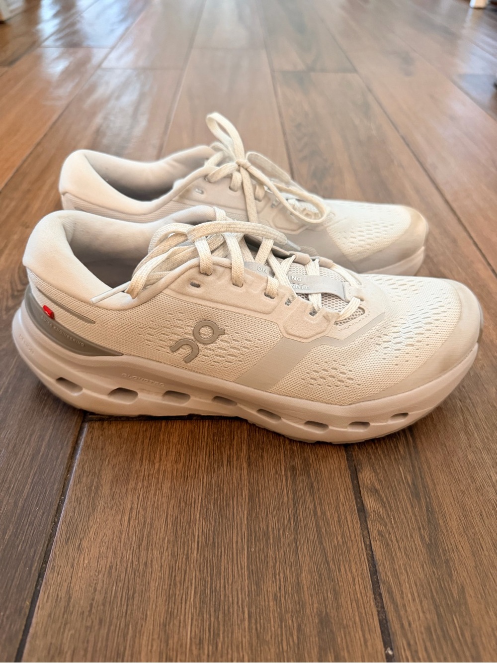 On Cloudrunner 3 Women's Running Shoes in Frost Glacier Size 7